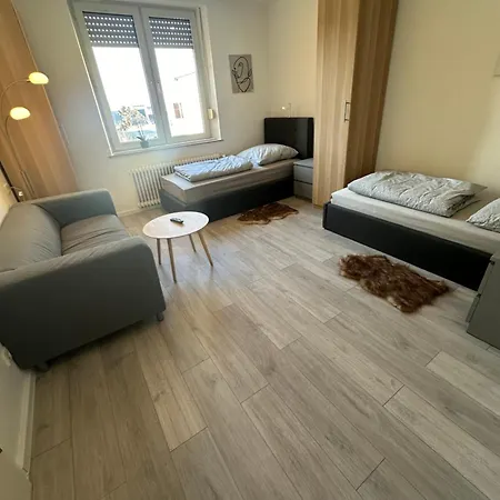 Mg60 Bis Mg62 Schoene Apartments Am Flughafen Moenchengladbach Exterior photo